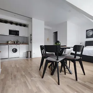 https://rue-de-berri-8.fr-paris.fr